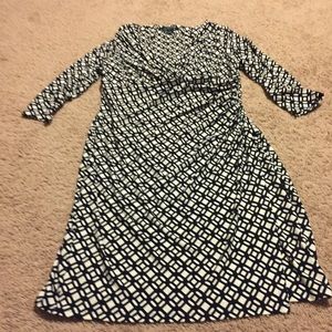 Lauren gorgeous & sexy black and white dress